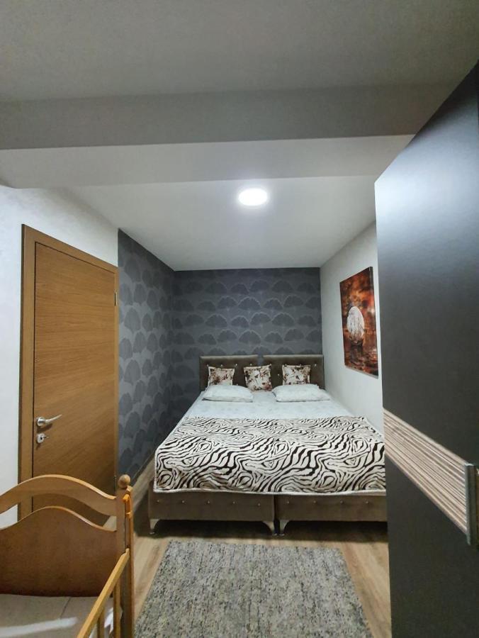 Avio Apartmani 2018 Novi Pazar Exteriör bild