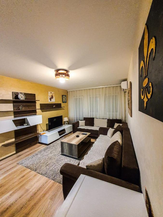 Avio Apartmani 2018 Novi Pazar Exteriör bild