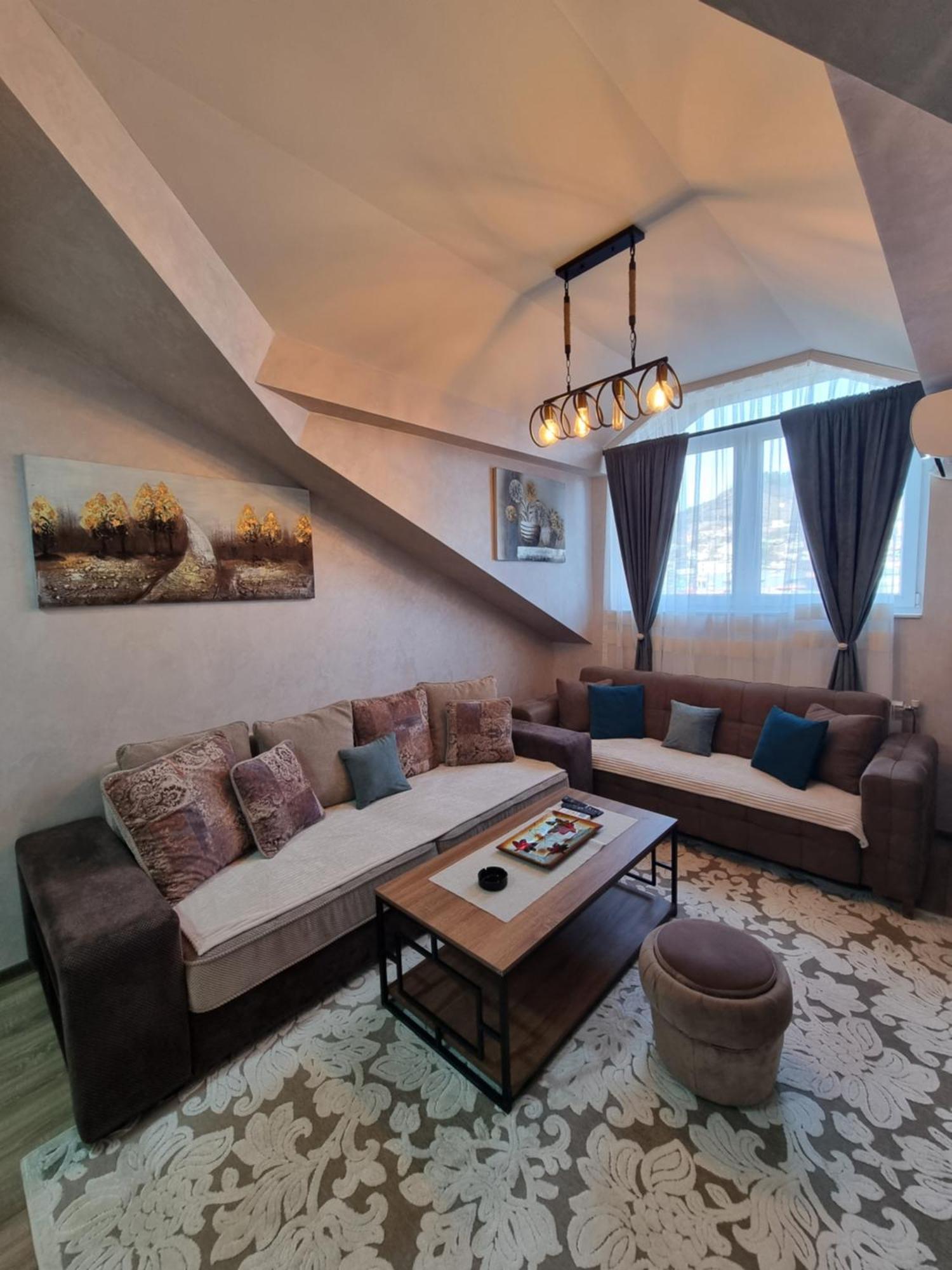 Avio Apartmani 2018 Novi Pazar Rum bild