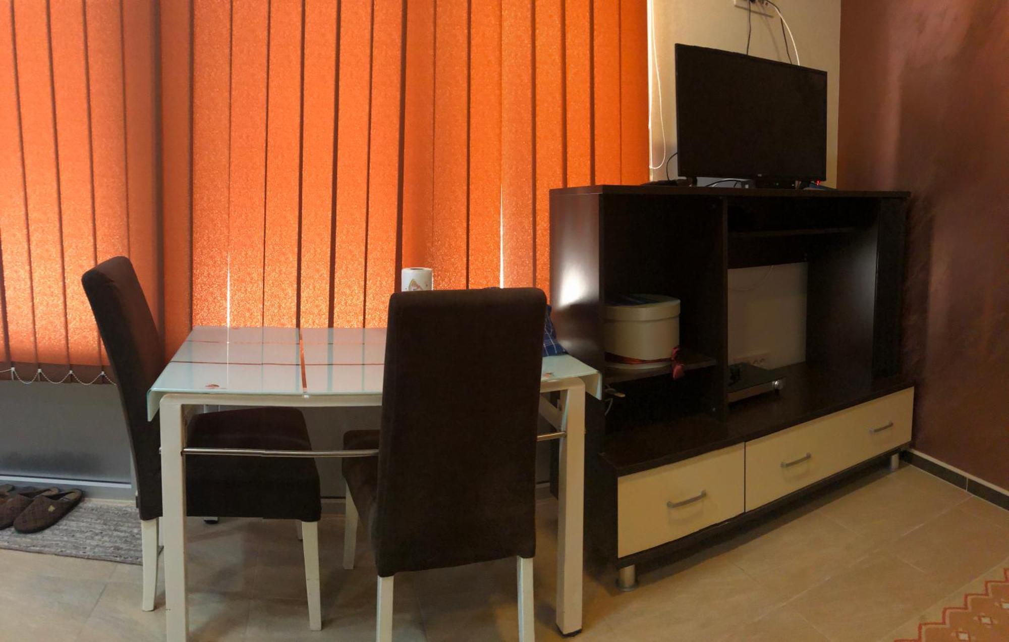 Avio Apartmani 2018 Novi Pazar Rum bild